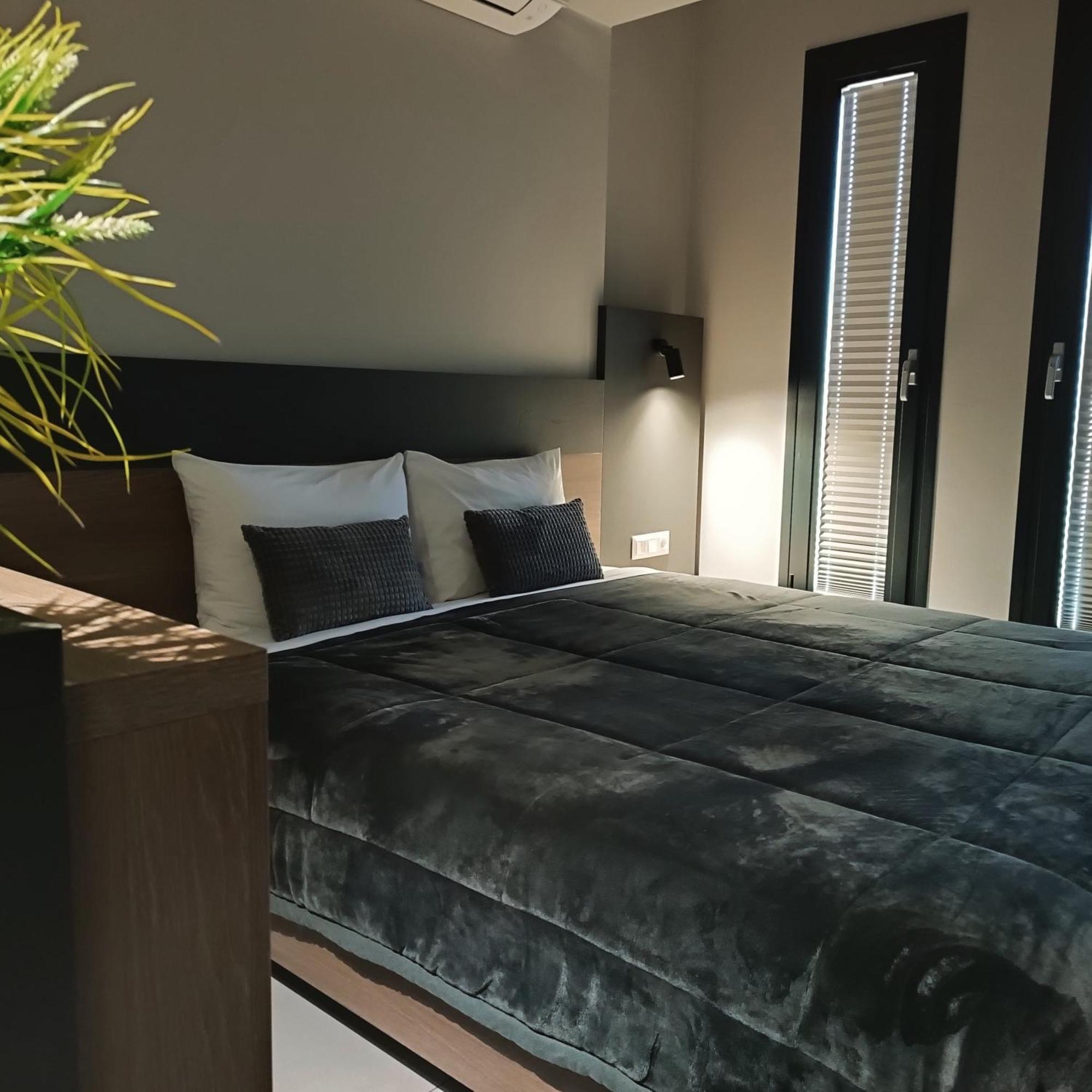 Elizabeth Queen Luxury Паралия-Катерини
