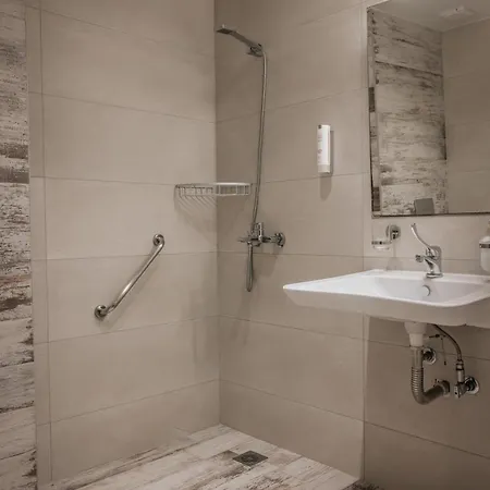 Elizabeth Queen Luxury Rooms Paralia Katerinis Exterior photo