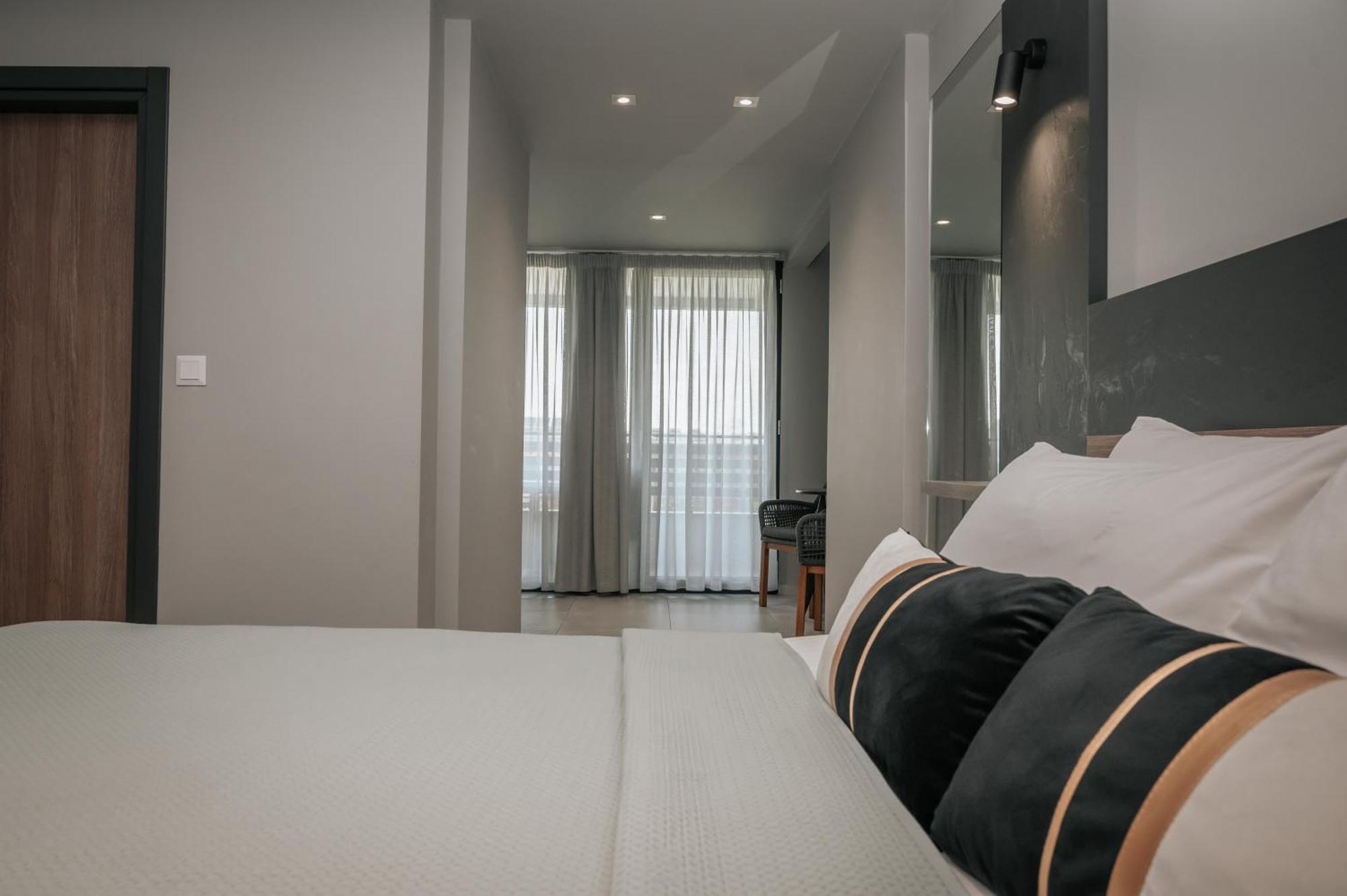 Elizabeth Queen Luxury 3* Paralía